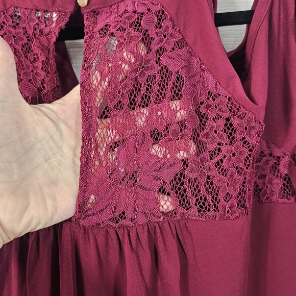 Tempted Hearts Burgundy Long Sleeve Cold Shoulder Lace Shirt Size Large - Picture 7 of 15
